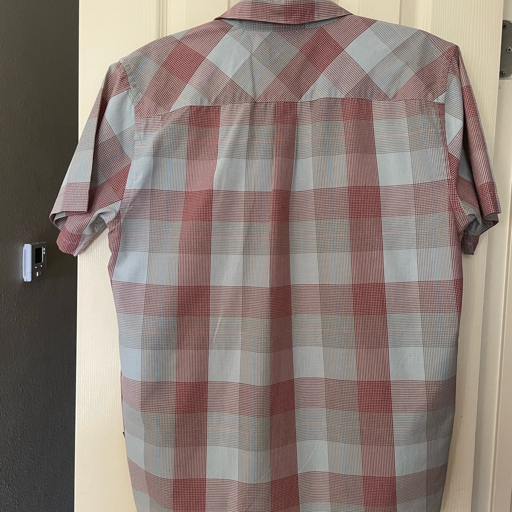 Patagonia Men's Casual Red and Gray Checkered Shirt - Picture 2 of 4